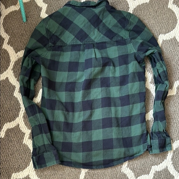 Kids’ Ripzone Green and Blue Button Down Shirt, Size XL - Picture 5 of 6
